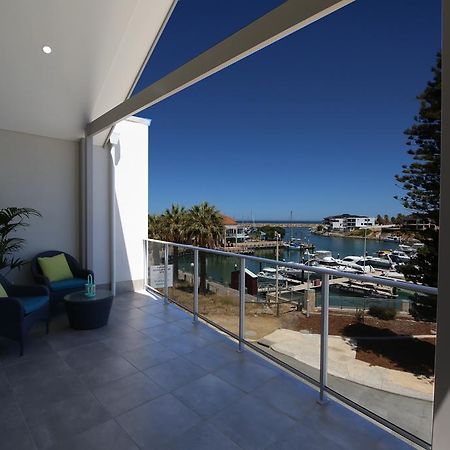 Harbour Views At Mindarie Marina Exterior photo